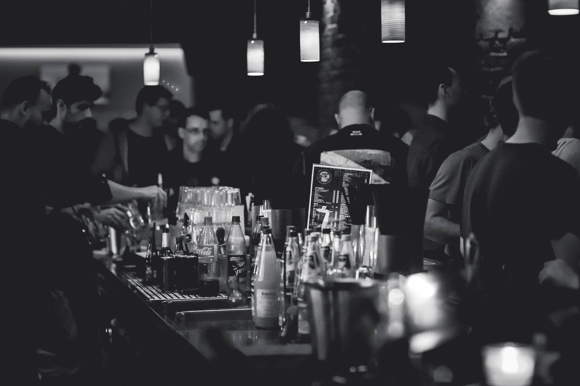STIVA ziet dalende trend overmatig alcoholgebruik in Nederland